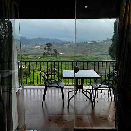 우티 The Wooden Springs B&B 외부 사진