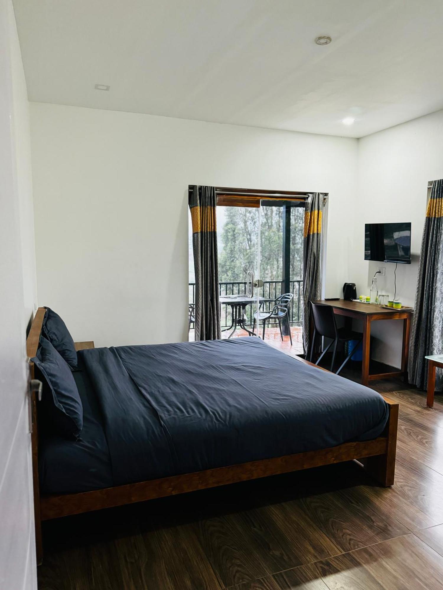 우티 The Wooden Springs B&B 외부 사진